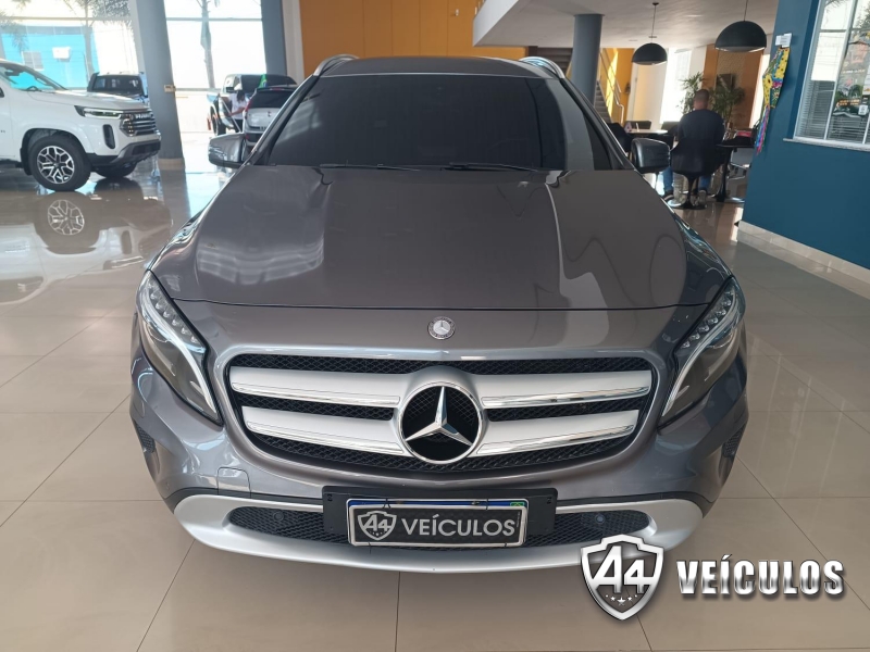 M-Benz GLA-200 - 2014/2015